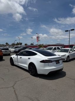 
										2023 Tesla model s Plaid Sedan 4D full									