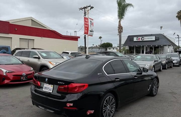 
								2018 BMW 5 series 530e iPerformance Sedan 4D full									