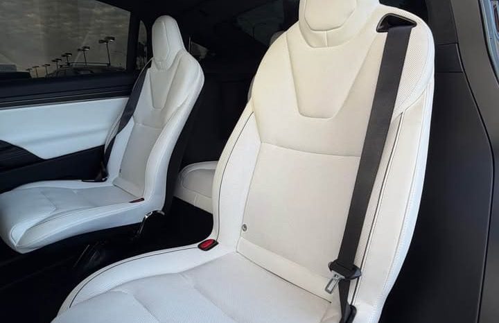 
								2023 Tesla model x Plaid Sport Utility 4D full									