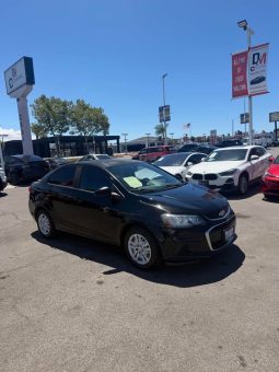 
										2017 Chevrolet sonic full									