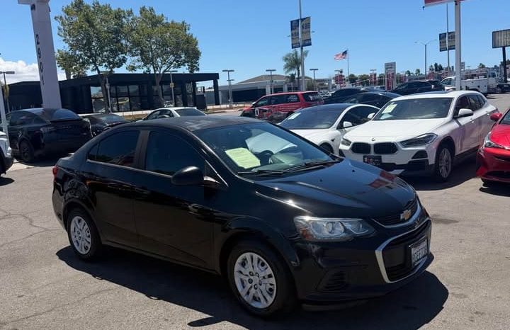 
								2017 Chevrolet sonic full									