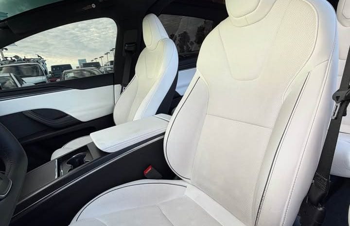 
								2023 Tesla model x Plaid Sport Utility 4D full									