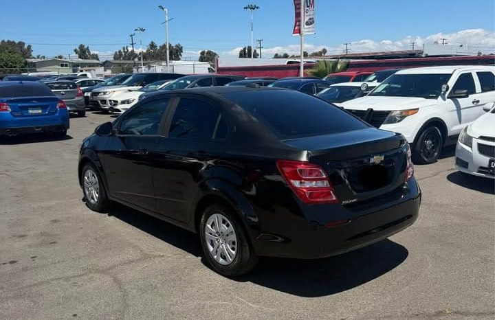 
								2017 Chevrolet sonic full									