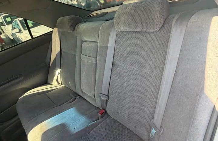 
								2004 Toyota camry full									