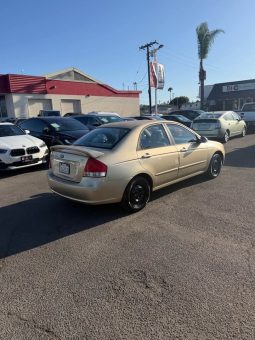 
										2009 Kia spectra full									