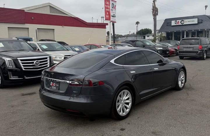 
								2018 Tesla model s 75D Sedan 4D full									