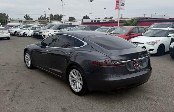 
								2018 Tesla model s 75D Sedan 4D full									