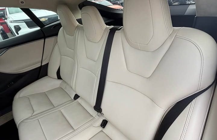 
								2018 Tesla model s 75D Sedan 4D full									