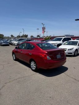 
										2014 Nissan versa full									