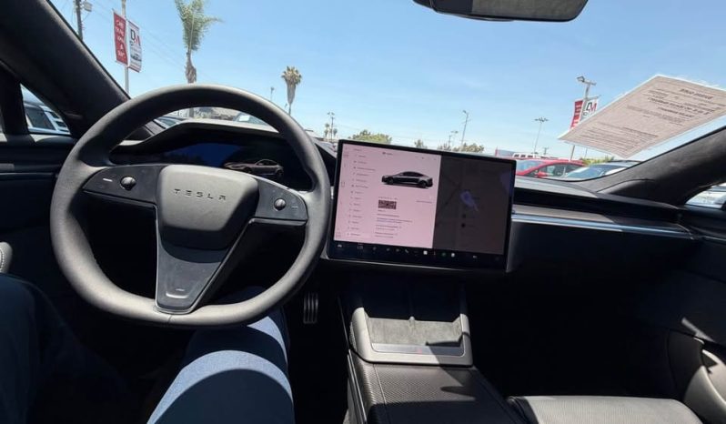 
								2025 Tesla model s Plaid Sedan 4D full									