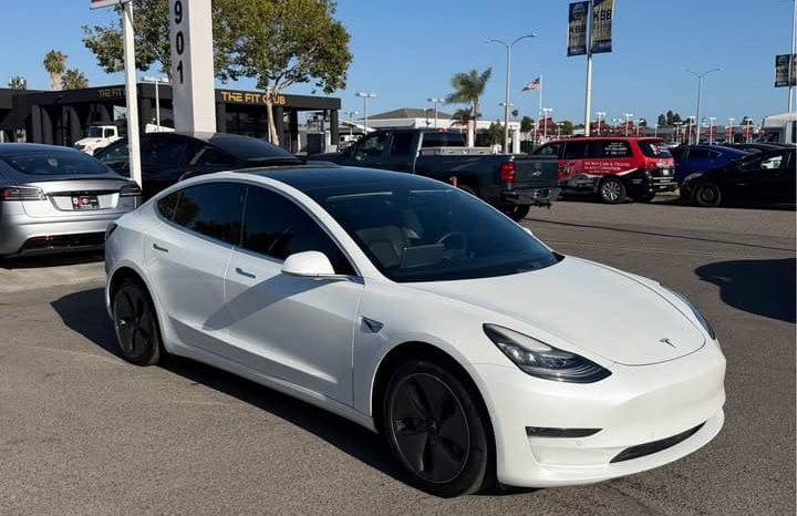 
								2020 Tesla model 3 Long Range Sedan 4D full									