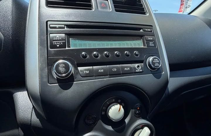 
								2014 Nissan versa full									