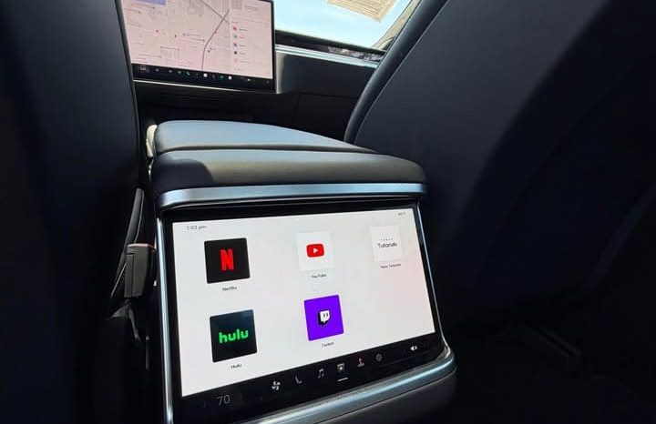 
								2025 Tesla model s Plaid Sedan 4D full									