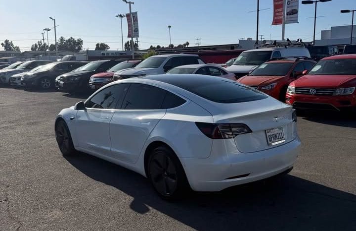 
								2020 Tesla model 3 Long Range Sedan 4D full									