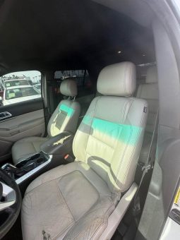 
										2015 Ford explorer full									