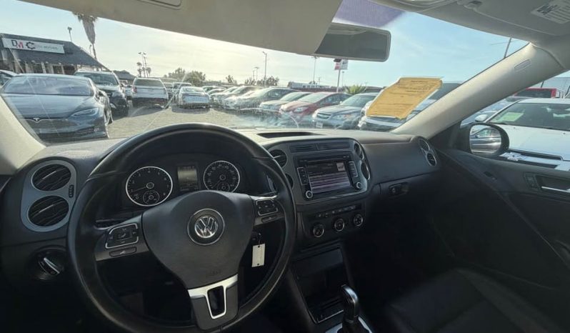 
								2015 Volkswagen tiguan full									