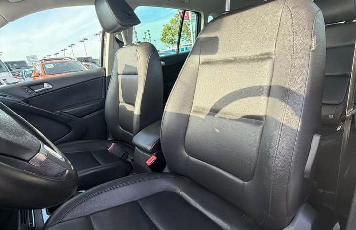 
								2015 Volkswagen tiguan full									