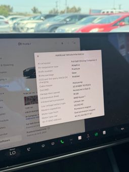
										2025 Tesla model s Plaid Sedan 4D full									