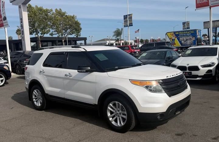 
								2015 Ford explorer full									