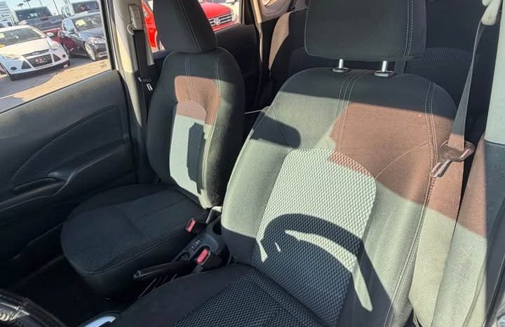 
								2015 Nissan versa note full									