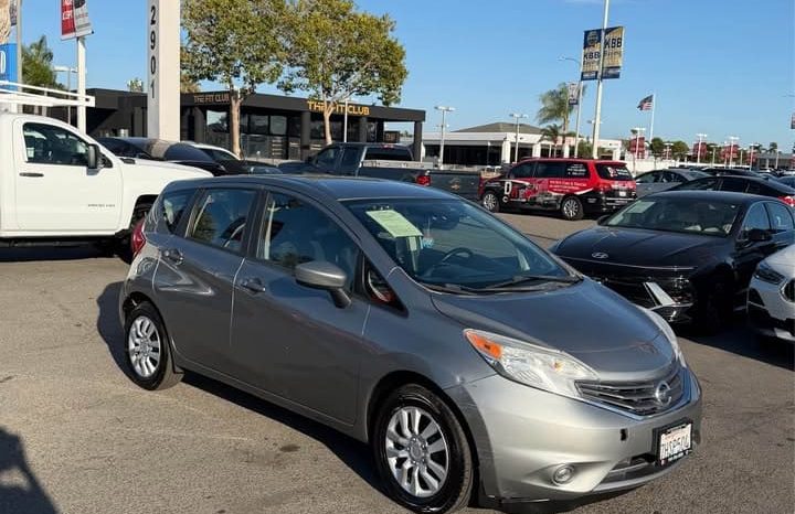 
								2015 Nissan versa note full									