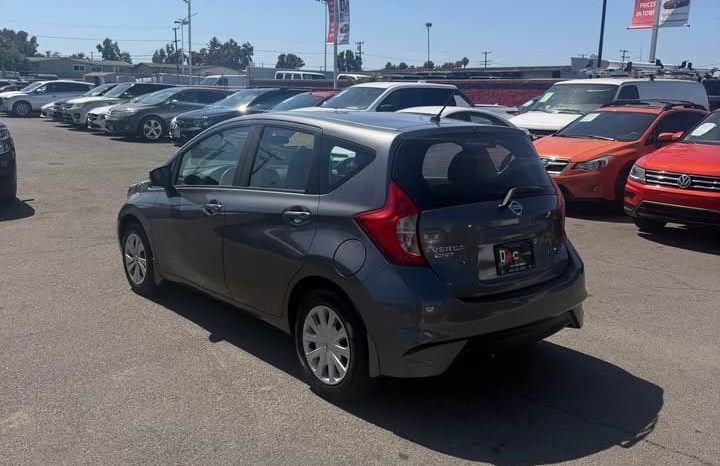 
								2018 Nissan versa note full									