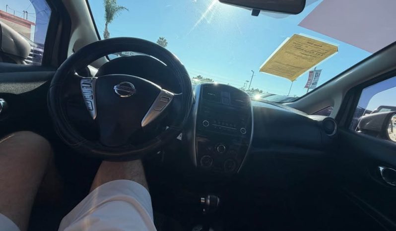 
								2015 Nissan versa note full									
