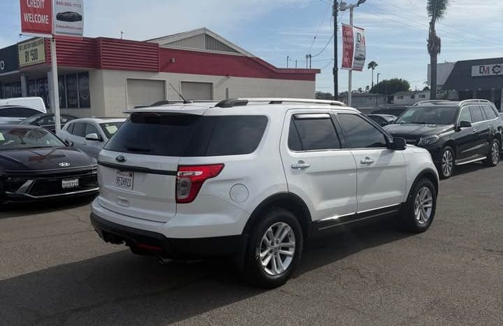 
								2015 Ford explorer full									
