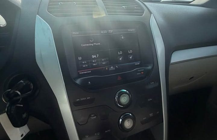 
								2015 Ford explorer full									