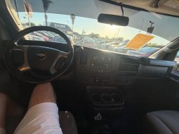 
										2017 Chevrolet express 2500 cargo Regular Van 3D full									