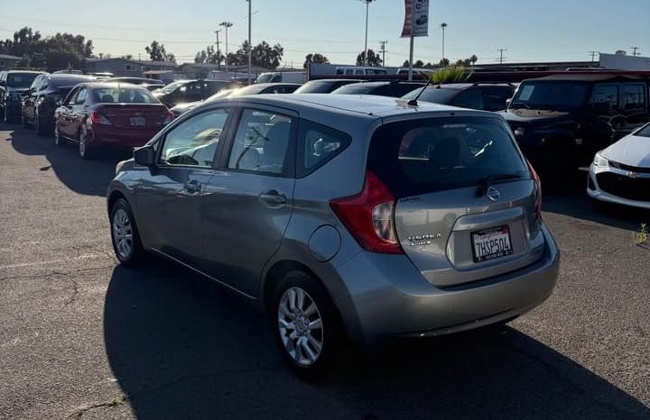 
								2015 Nissan versa note full									
