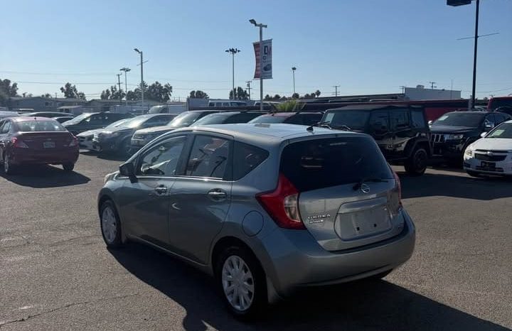 
								2015 Nissan versa note full									
