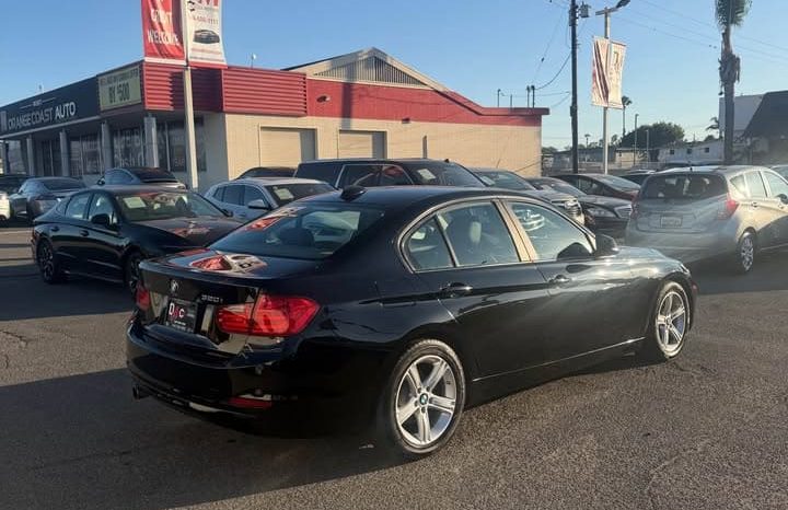 
								2014 BMW 3 series 320i xDrive Sedan 4D full									