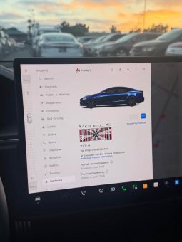 
										2025 Tesla model s Plaid Sedan 4D full									