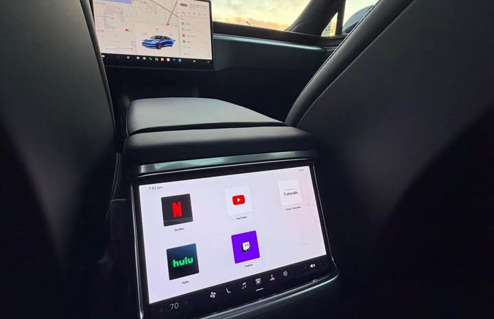 
								2025 Tesla model s Plaid Sedan 4D full									