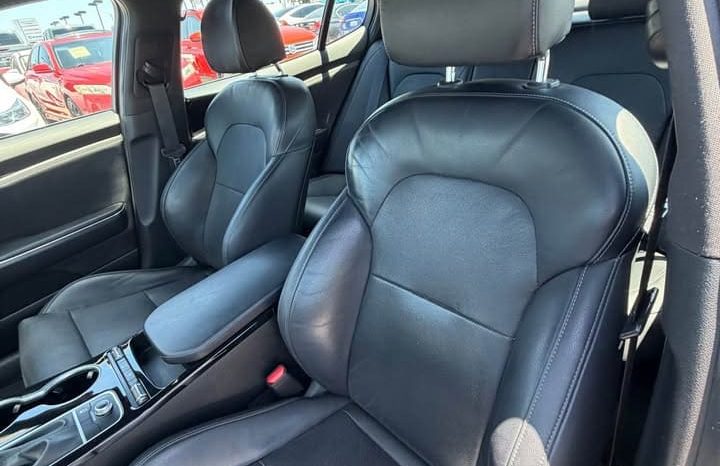 
								2021 Kia stinger GT-Line AWD full									