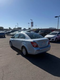 
										2017 Chevrolet sonic full									