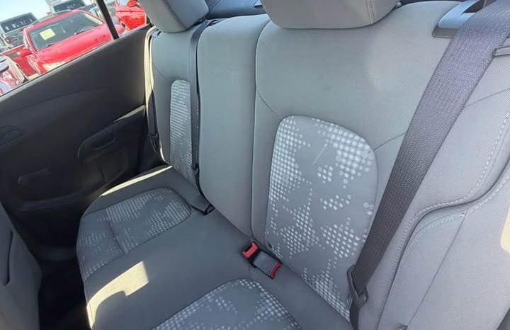 
								2017 Chevrolet sonic full									