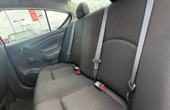 
								2016 Nissan versa full									