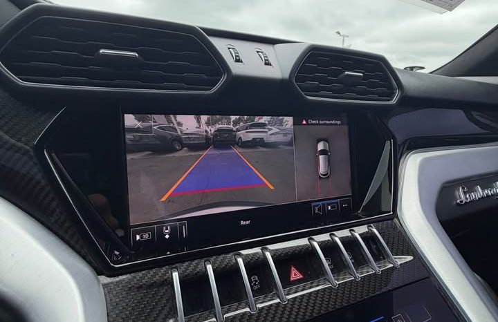 
								2020 Lamborghini urus Sport Utility 4D full									
