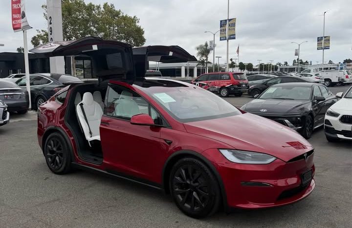 
								2025 Tesla model x Long Range Sport Utility 4D full									