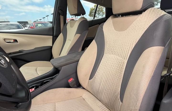 
								2016 Toyota prius full									