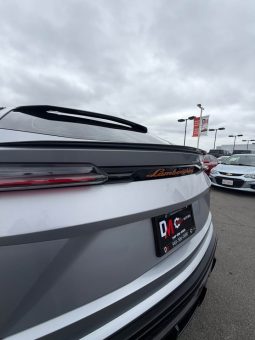 
										2020 Lamborghini urus Sport Utility 4D full									