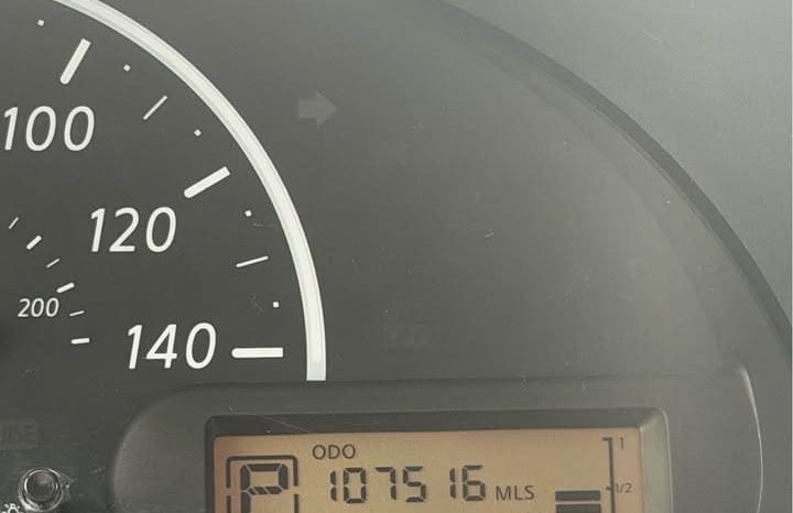 
								2016 Nissan versa full									