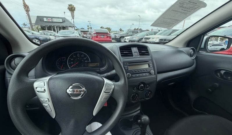 
								2016 Nissan versa full									