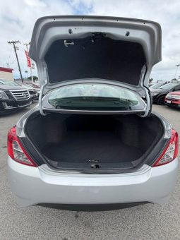 
										2016 Nissan versa full									