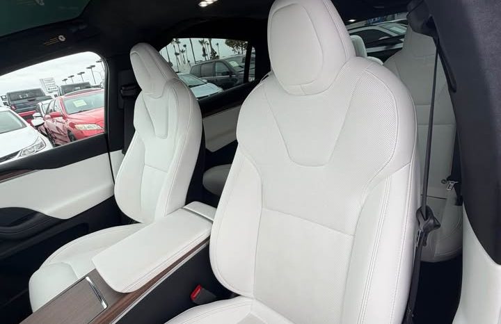 
								2025 Tesla model x Long Range Sport Utility 4D full									