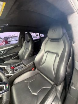 
										2020 Lamborghini urus Sport Utility 4D full									