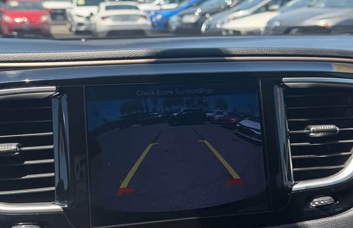 
								2017 Chrysler Pacifica full									
