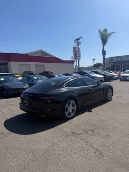 
										2017 Porsche Panamera full									